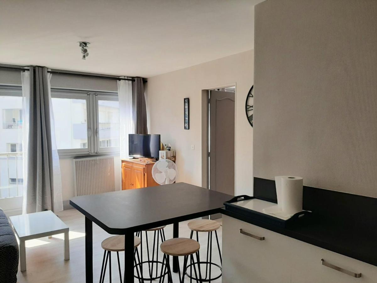 Appartement Confortable En Plein Centre De Saint-Jean-De-Luz, A Deux Pas De La Plage Et Des Commerces - Fr-1-239-586 المظهر الخارجي الصورة