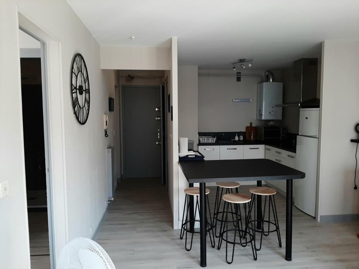 Appartement Confortable En Plein Centre De Saint-Jean-De-Luz, A Deux Pas De La Plage Et Des Commerces - Fr-1-239-586 المظهر الخارجي الصورة